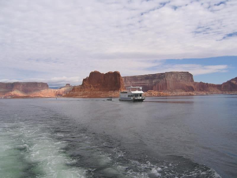 70 Millennium Luxury Houseboat