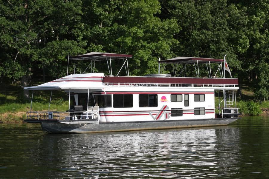 Adventurer Houseboat