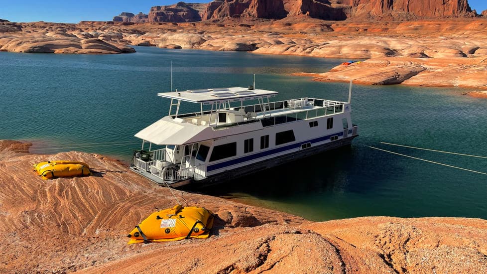 Antelope Point houseboat anchored for the night