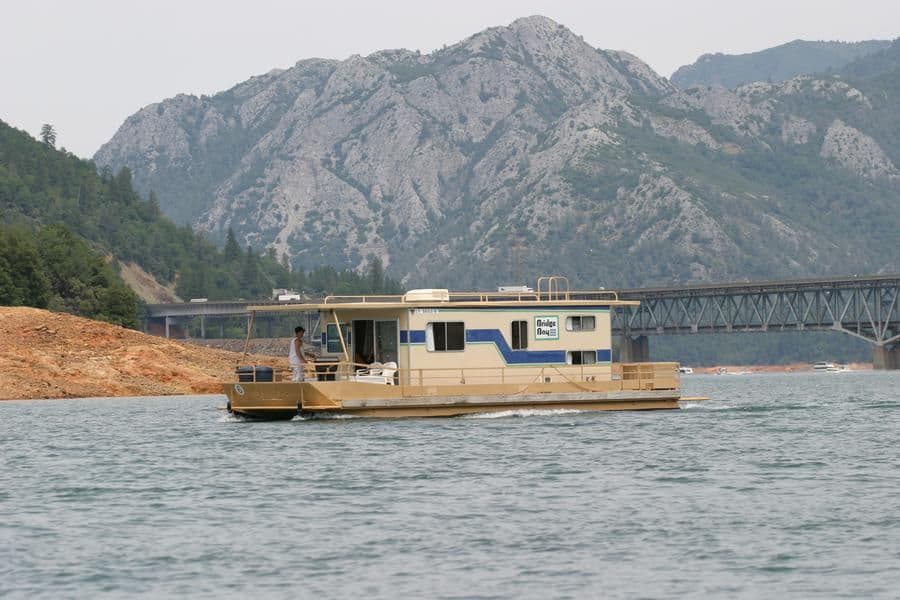 Cascade Houseboat