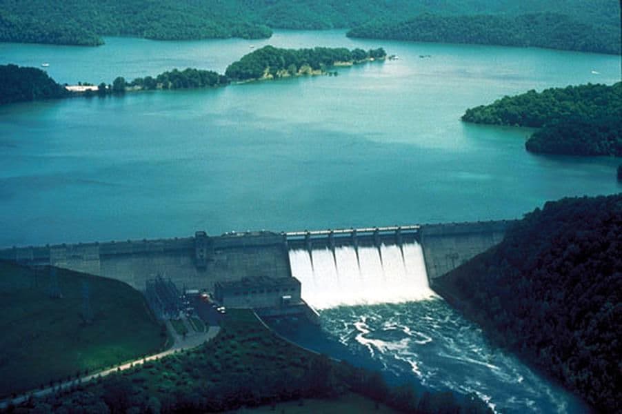 The dam that forms Dale Hollow Lake is a sight to see