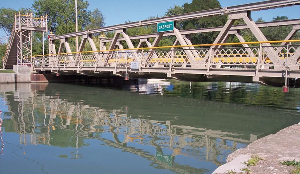 Erie Canal Houseboat Rentals