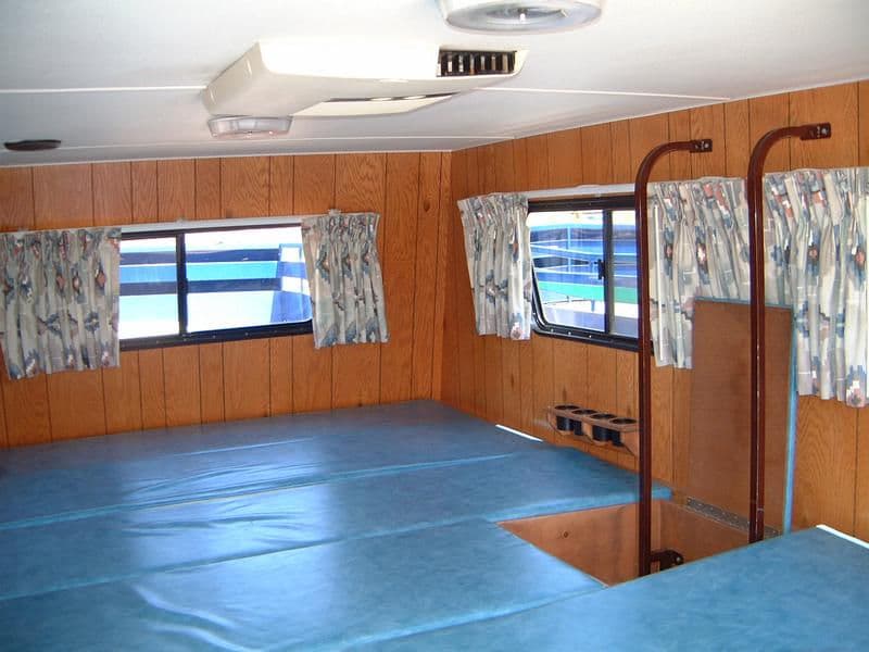 Grand Sierra EX Houseboat