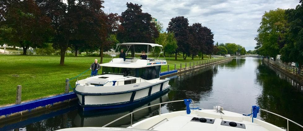 Cruising Down the Canal