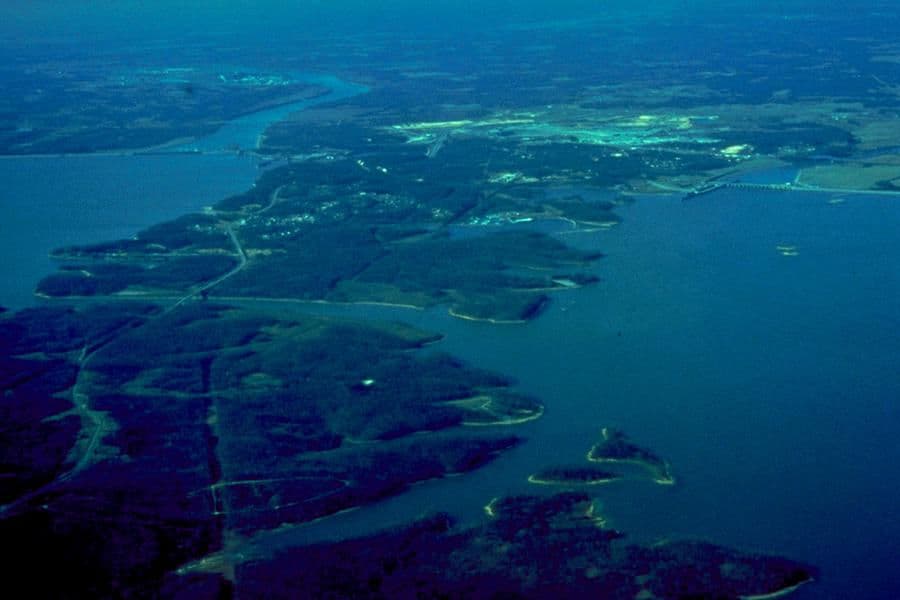 Lake Barkley is crawling with beaches