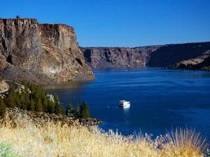 Lake Billy Chinook: A PNW Wonderland