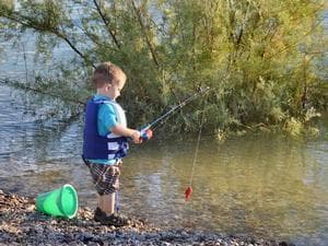 Teaching Your Kids to Fish During Your Houseboat Vacation