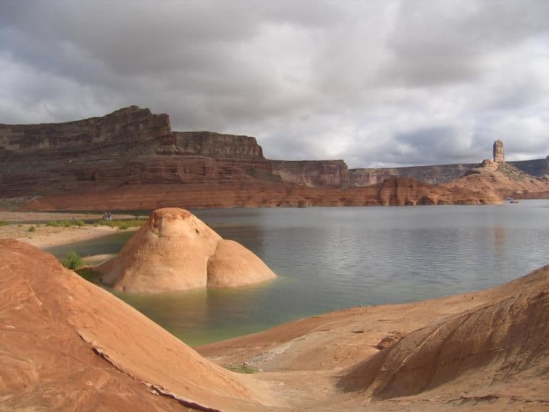 Lake Powell Houseboat Rentals