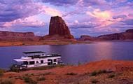 Stunning scenery surrounds you at Lake Powell