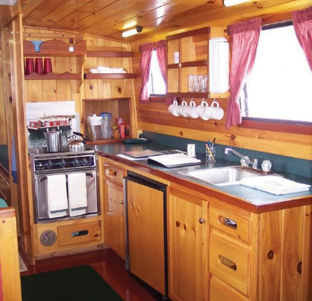 Lockmaster 41 Houseboat