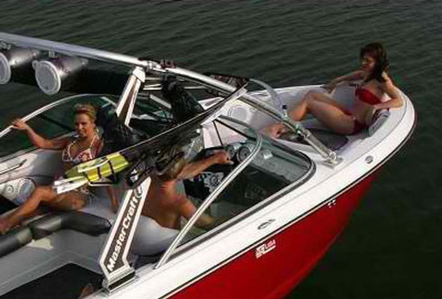 Mastercraft X-30 Speedboat