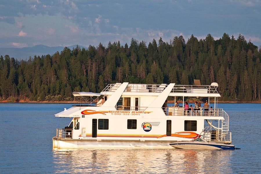 Queen Houseboat