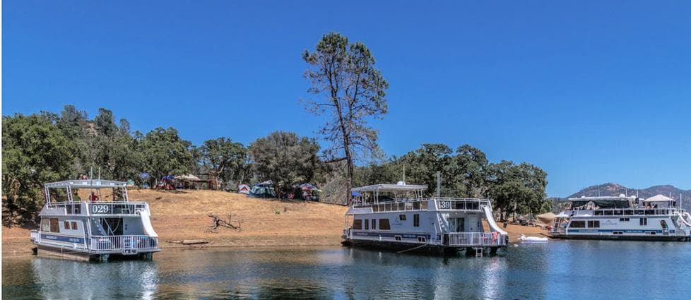 Houseboating is more fun with friends