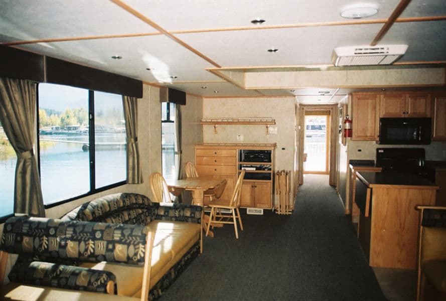 SuperCruiser Elite Houseboat