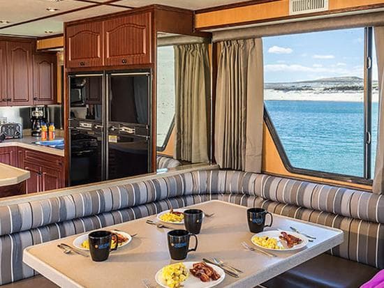 48 Navigator Class Houseboat