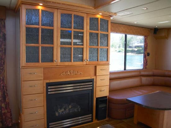 65 Titan Houseboat