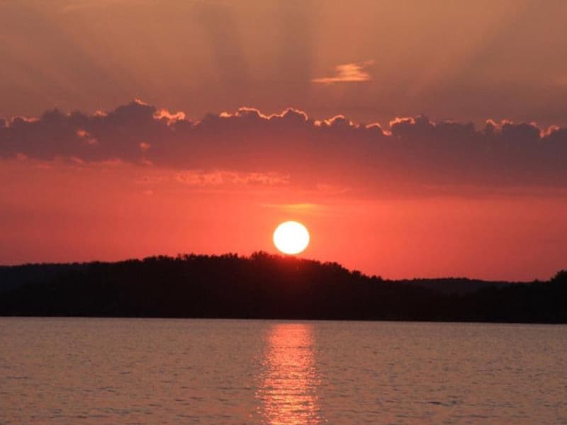 Stunning sunset at Bull Shoals Lake Photos