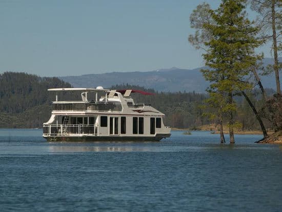 Corinthian Houseboat