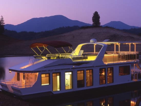 Corinthian Houseboat