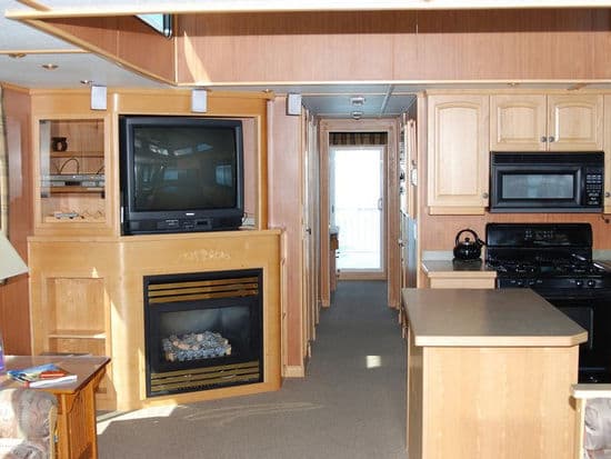 Galaxy Class Houseboat