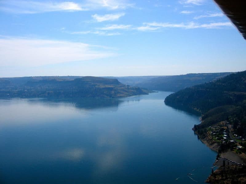 Blue skies and blue waters Photos