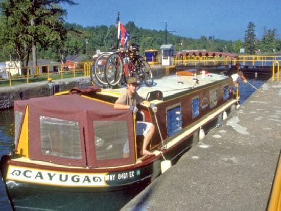 Lockmaster 41 Houseboat