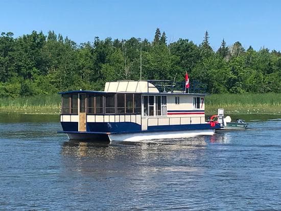 44 Foot Houseboat