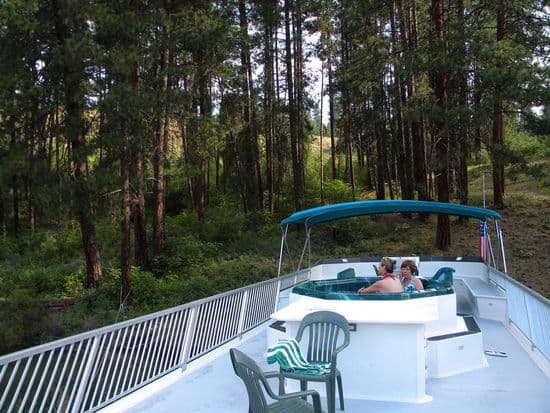 SuperCruiser Houseboat w/ Hot Tub