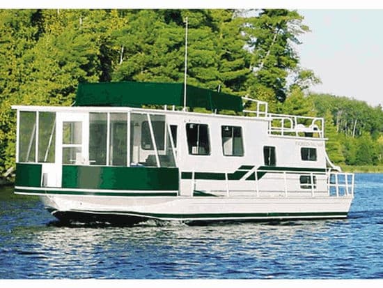 Tamarac Houseboat