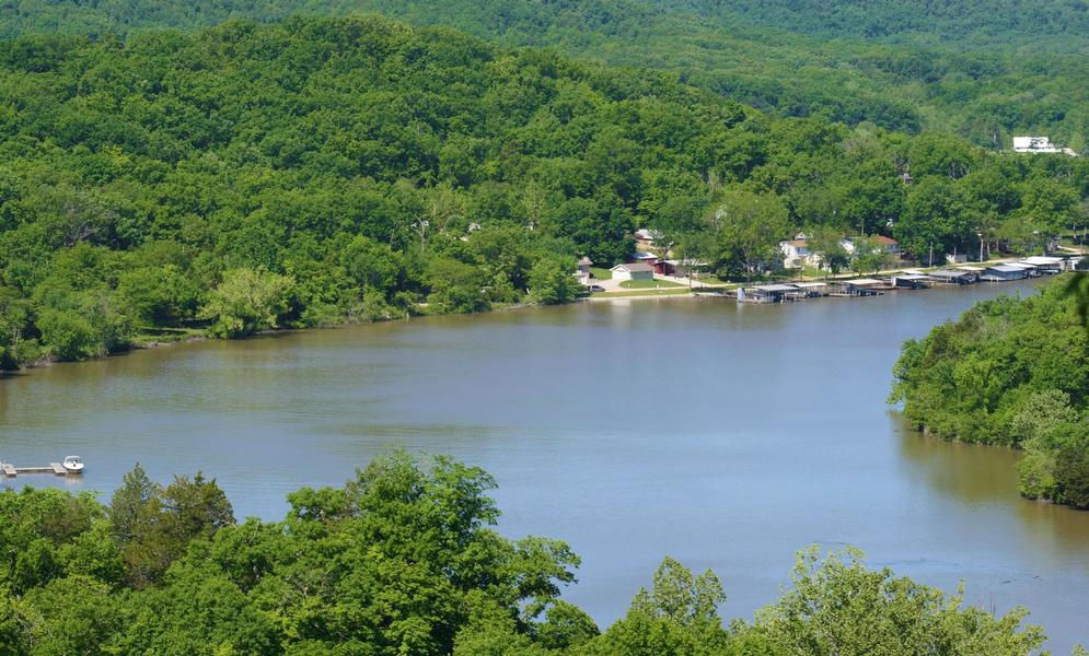 Lake of the Ozarks Houseboat Rentals