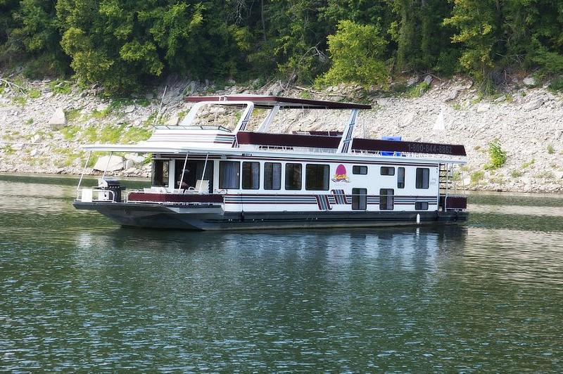 77-foot Star Gazer Houseboat