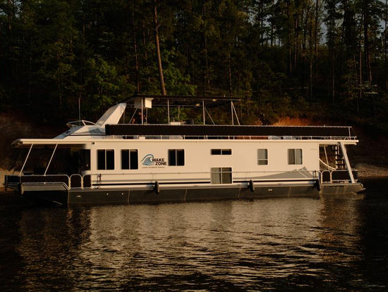 Lake Ouachita Houseboats Rentals